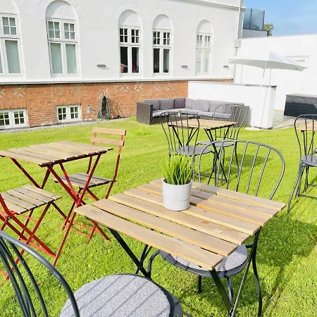 Apartment Aday - Mansion - 1 Bedroom With Garden *